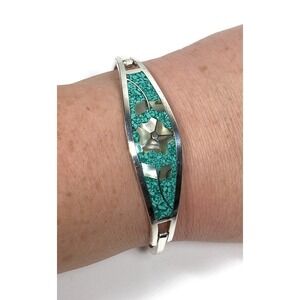 Alpaca Bracelet Green Turquoise Mother of Pearl Inlay Flowers 6.5” Cuff Bangle